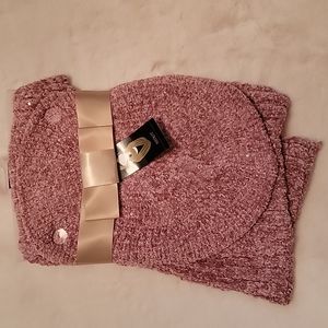 Women's Hat & Scarf Set